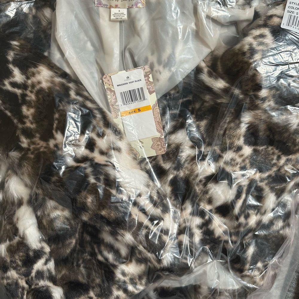 Nip Band Of The Free Size Small Ivory Black Crop … - image 3